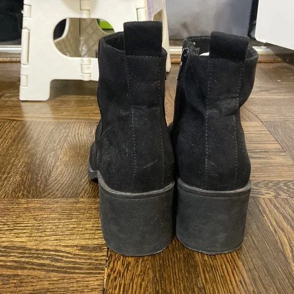 Suede ankle boots - Picture 2 of 3